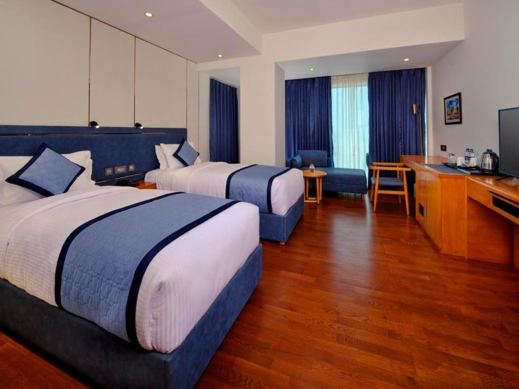 Pride Hotel Udaipur Exterior photo