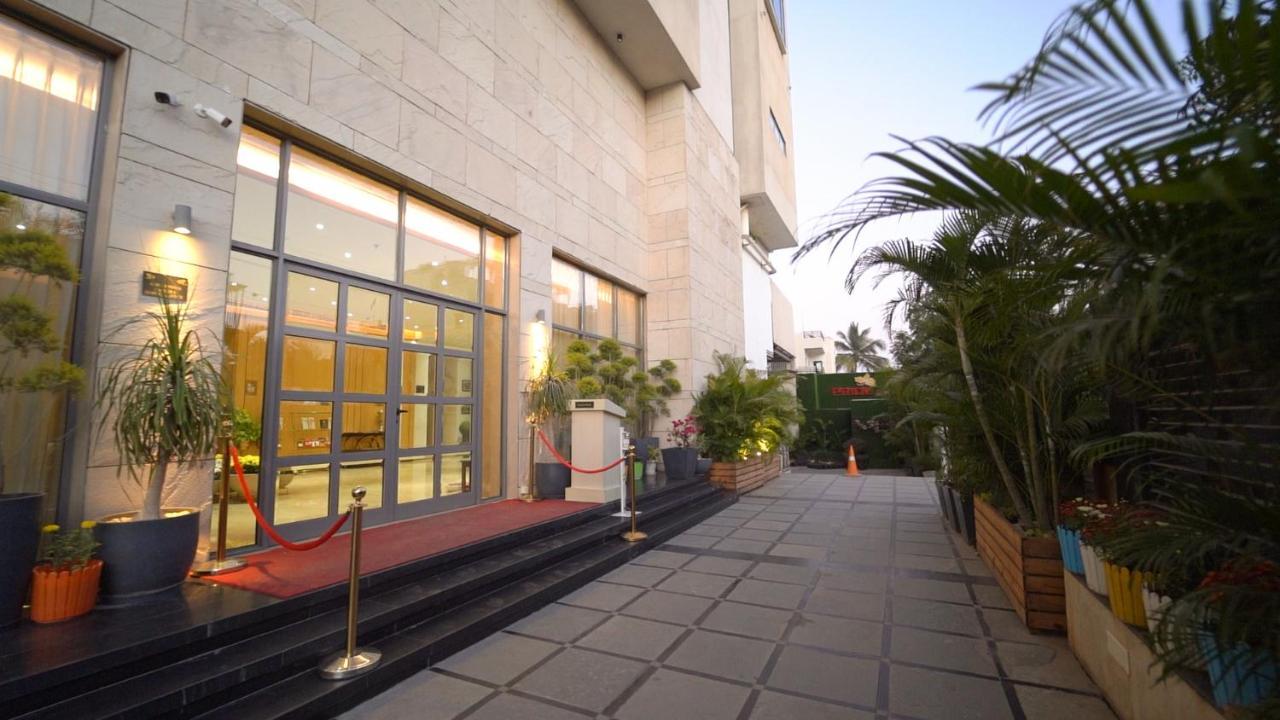 Pride Hotel Udaipur Exterior photo