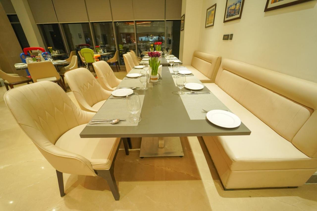 Pride Hotel Udaipur Exterior photo